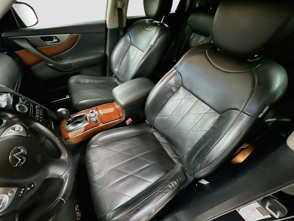 Used 2016 INFINITI QX70 2WD w/ Premium Package image 5