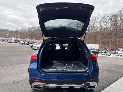 New 2026 Mercedes-Benz GLC 300 4MATIC image 8