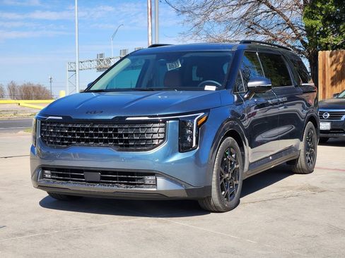 New 2026 Kia Carnival SX image 2