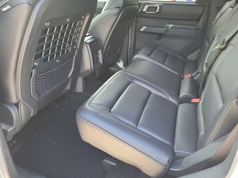 New 2026 Ford Bronco Badlands w/ Sasquatch Package AWD/4WD image 24