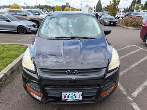 Used 2015 Ford Escape S FWD image 1