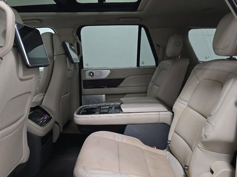 Used 2020 Lincoln Navigator L Reserve image 6