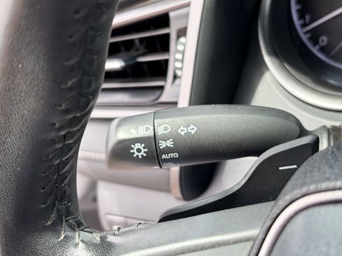 Used 2024 Toyota Camry SE FWD image 13