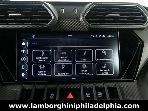 Used 2023 Lamborghini Urus Performante AWD/4WD image 27