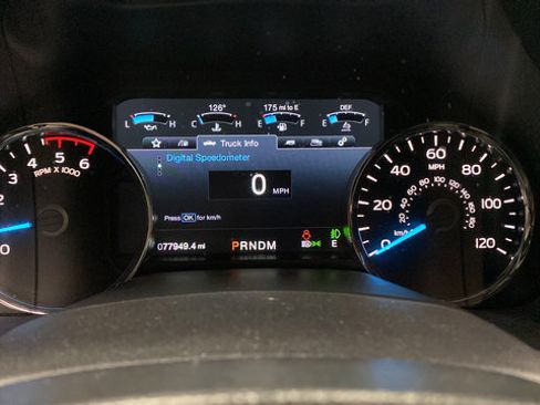 Used 2019 Ford F150 Lariat w/ Equipment Group 502A Luxury AWD/4WD image 18