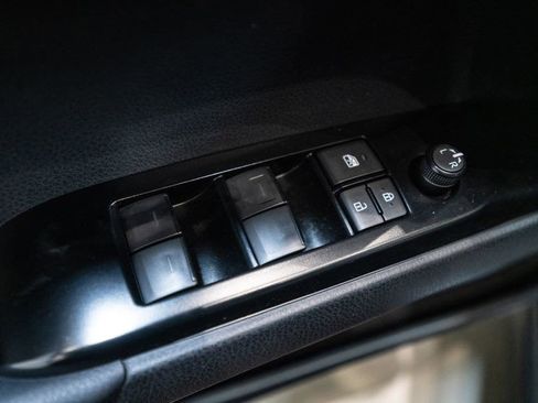 Certified 2025 Toyota Camry SE w/ Convenience Package image 21