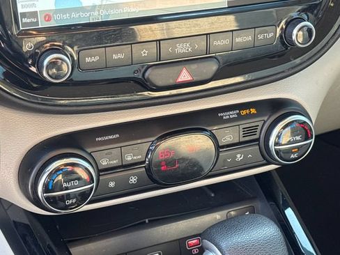 Used 2022 Kia Soul S FWD image 20