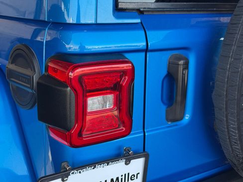 Used 2021 Jeep Wrangler Unlimited Sahara w/ Safety Group AWD/4WD image 33