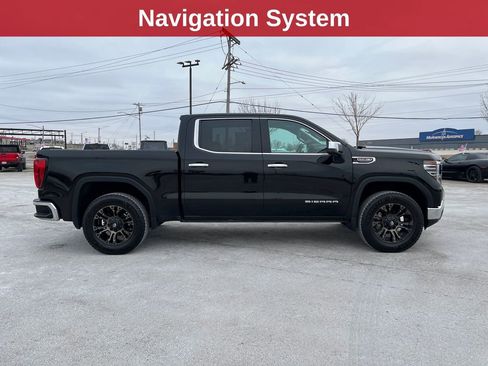 Used 2022 GMC Sierra 1500 SLT w/ SLT Convenience Package image 7