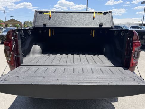 Used 2022 RAM 2500 Limited AWD/4WD image 10