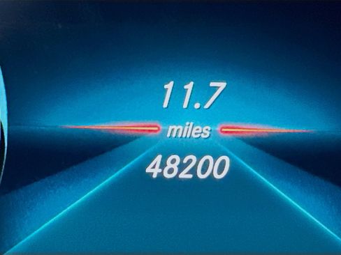 Used 2022 Mercedes-Benz GLC 300 4MATIC w/ Premium Package Lite image 19