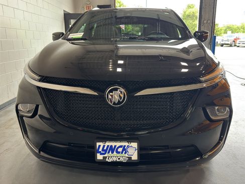 Used 2024 Buick Enclave Essence w/ Experience Buick Package AWD/4WD image 8