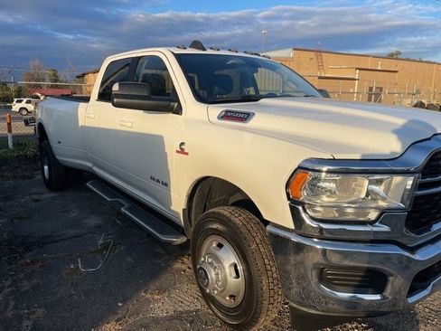 Used 2022 RAM 3500 Big Horn image 3