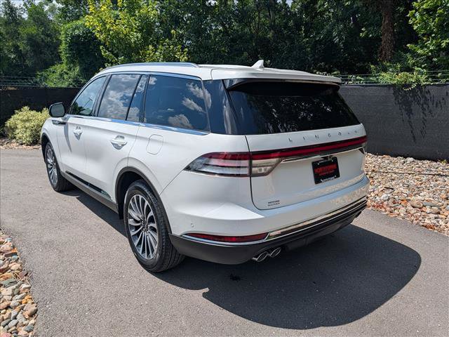 Used 2023 Lincoln Aviator Reserve w/ Equipment Group 201A AWD/4WD image 3