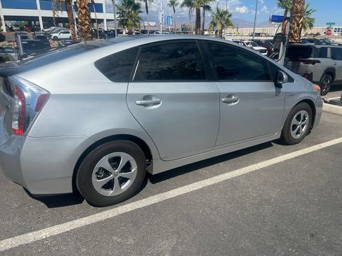 Used 2013 Toyota Prius Three w/ Solar Roof Pkg FWD image 32