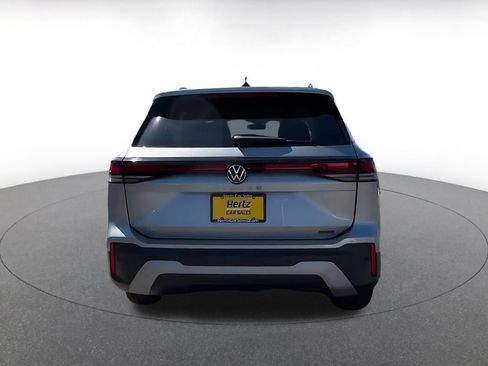 Used 2026 Volkswagen Tiguan SE AWD/4WD image 12