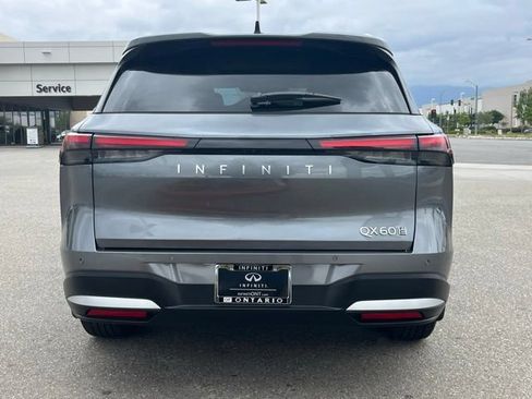 Certified 2026 INFINITI QX60 Luxe w/ Family Package AWD/4WD image 6