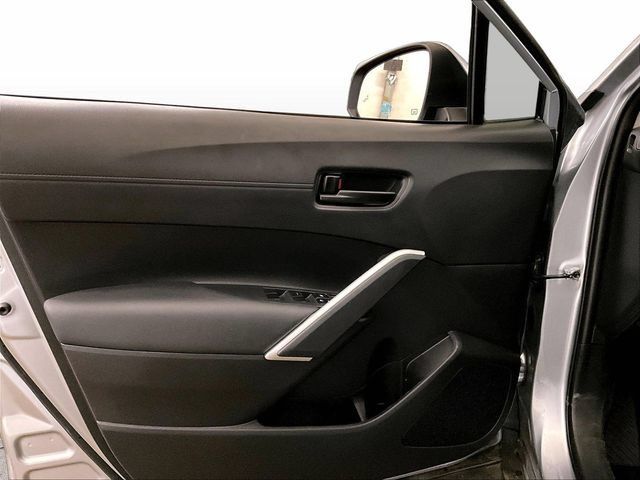 Used 2023 Toyota Corolla Cross LE AWD/4WD image 22