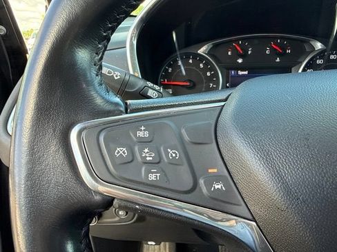 Used 2020 Chevrolet Equinox LT AWD/4WD image 16