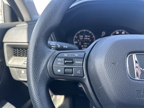 Used 2024 Honda CR-V EX image 20