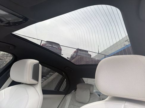 Used 2025 BMW i7 eDrive50 w/ M Sport Package RWD image 53