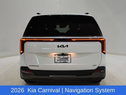 Used 2026 Kia Carnival SX Prestige image 5