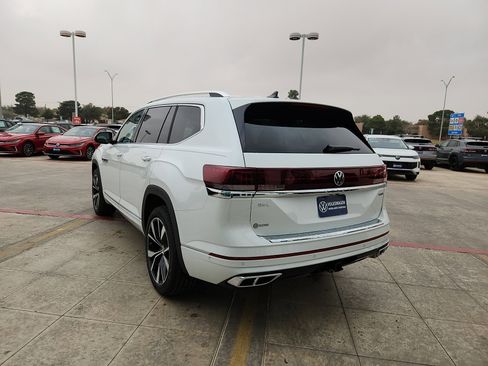 New 2026 Volkswagen Atlas SEL Premium R-Line image 5