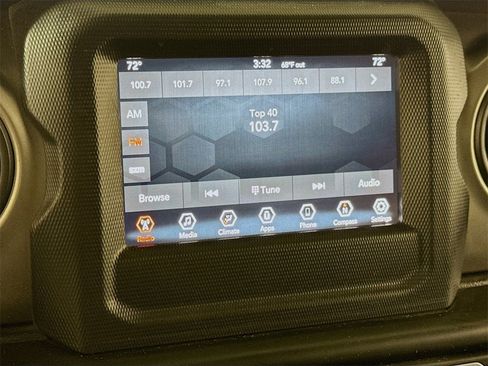 Used 2020 Jeep Gladiator Sport w/ Quick Order Package 24S image 12