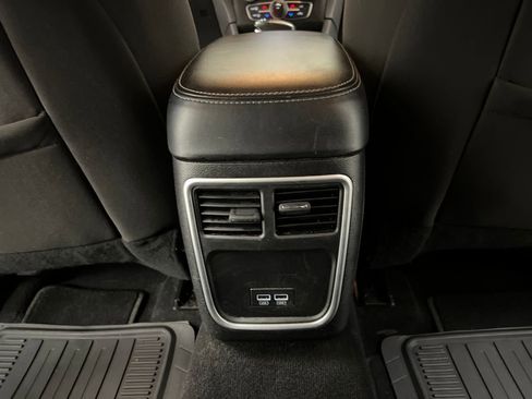 Used 2023 Dodge Charger SXT RWD image 19
