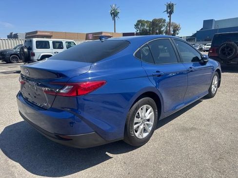 Used 2025 Toyota Camry LE FWD image 9