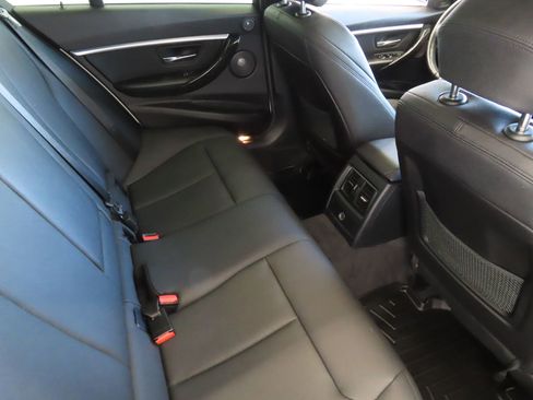 Used 2018 BMW 340i Sedan image 26