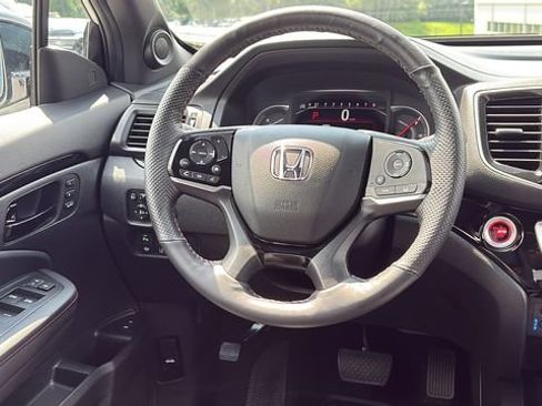 Used 2025 Honda Passport Black Edition image 25