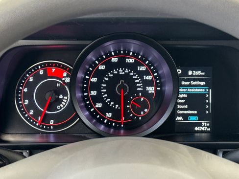 Used 2023 Hyundai Elantra SEL image 18