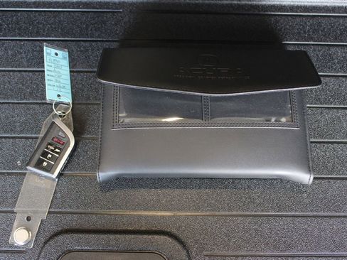 Used 2023 Acura MDX SH-AWD w/ Technology Package image 31