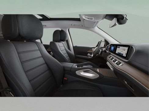 New 2026 Mercedes-Benz GLS 450 4MATIC image 40