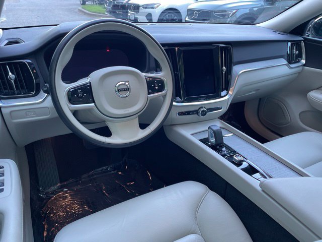 Certified 2023 Volvo S60 B5 Plus w/ Climate Package AWD/4WD image 17