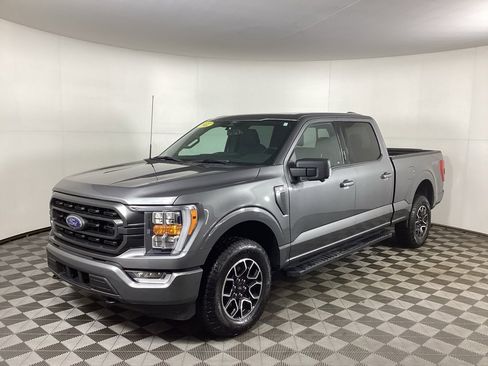 Used 2022 Ford F150 XLT w/ Equipment Group 302A High image 5