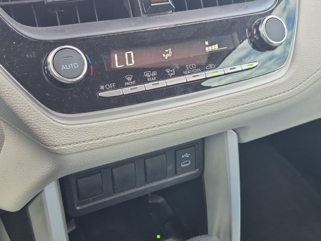 Certified 2025 Toyota Corolla Cross LE FWD image 20