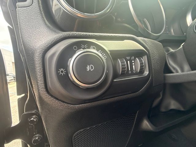Used 2022 Jeep Wrangler Unlimited Rubicon w/ Dual Top Group AWD/4WD image 20
