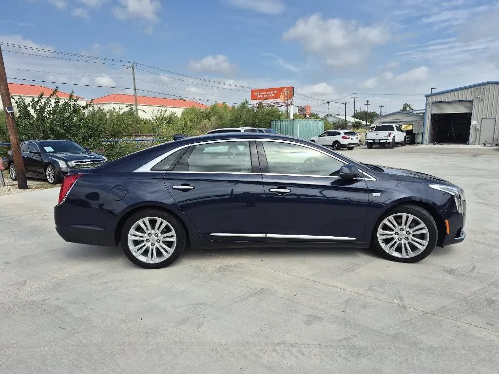 Used 2018 Cadillac XTS Luxury AWD/4WD image 5
