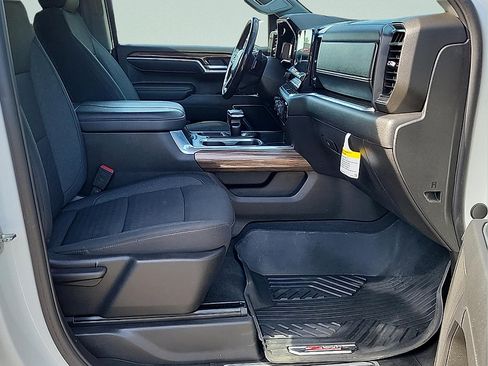 Used 2025 Chevrolet Silverado 1500 LT w/ Z71 Off-Road Package AWD/4WD image 10