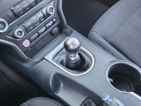 Used 2021 Ford Mustang Coupe image 27