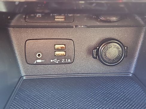 Used 2024 Subaru Forester Wilderness image 11