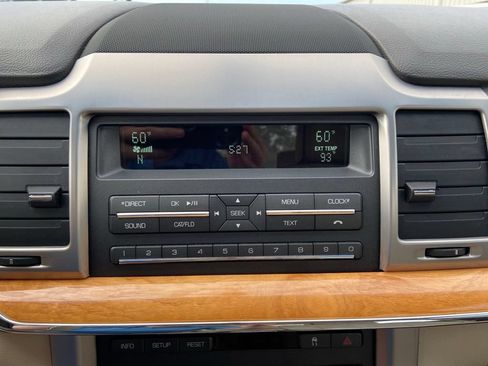 Used 2010 Lincoln MKZ FWD image 28
