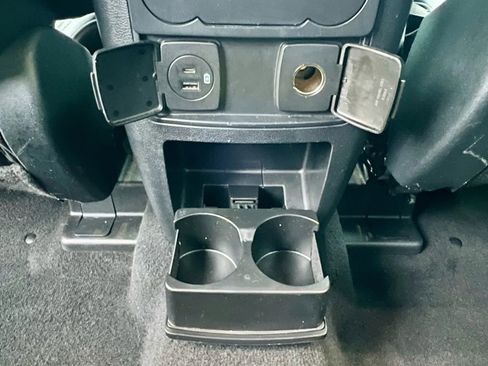 Used 2022 Ford Explorer XLT w/ Equipment Group 202A image 41