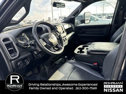 Used 2022 RAM 3500 Tradesman w/ Max Tow Package image 5