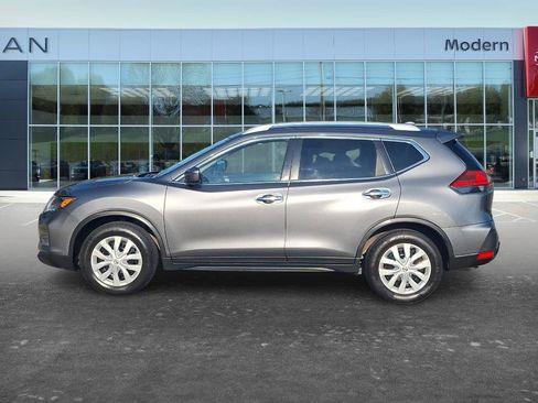 Used 2017 Nissan Rogue S w/ Appearance Package FWD image 7