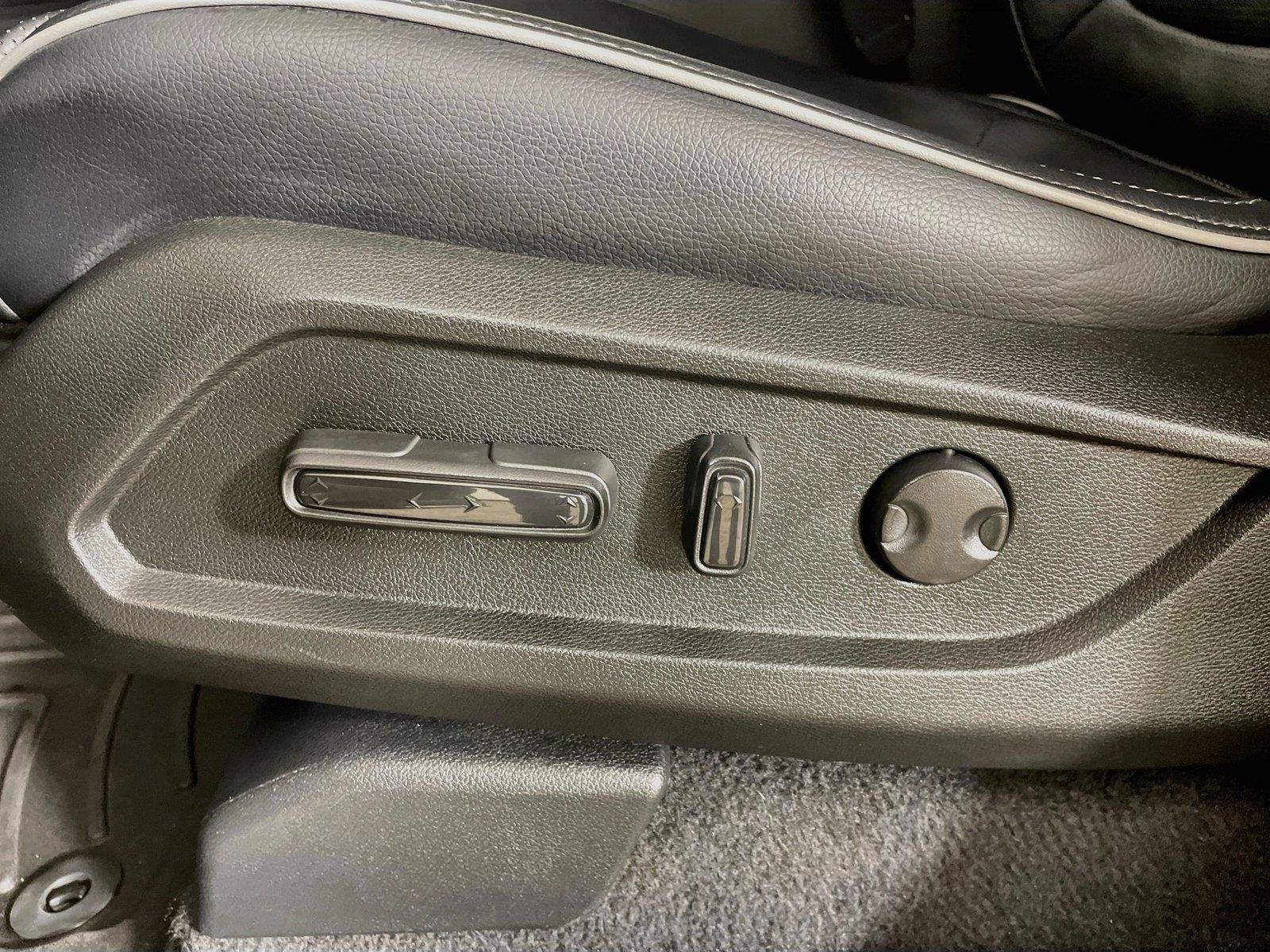 Used 2023 Honda Pilot Elite image 23