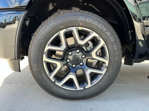 New 2026 RAM 1500 Laramie AWD/4WD image 7