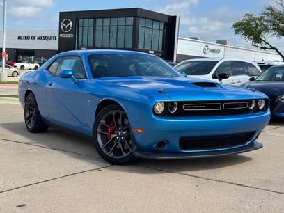 Used 2023 Dodge Challenger R/T w/ Performance Handling Group